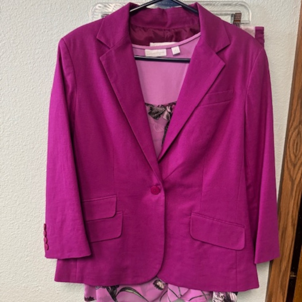 NY&CO 3 PIECE DARK PINK SUIT
